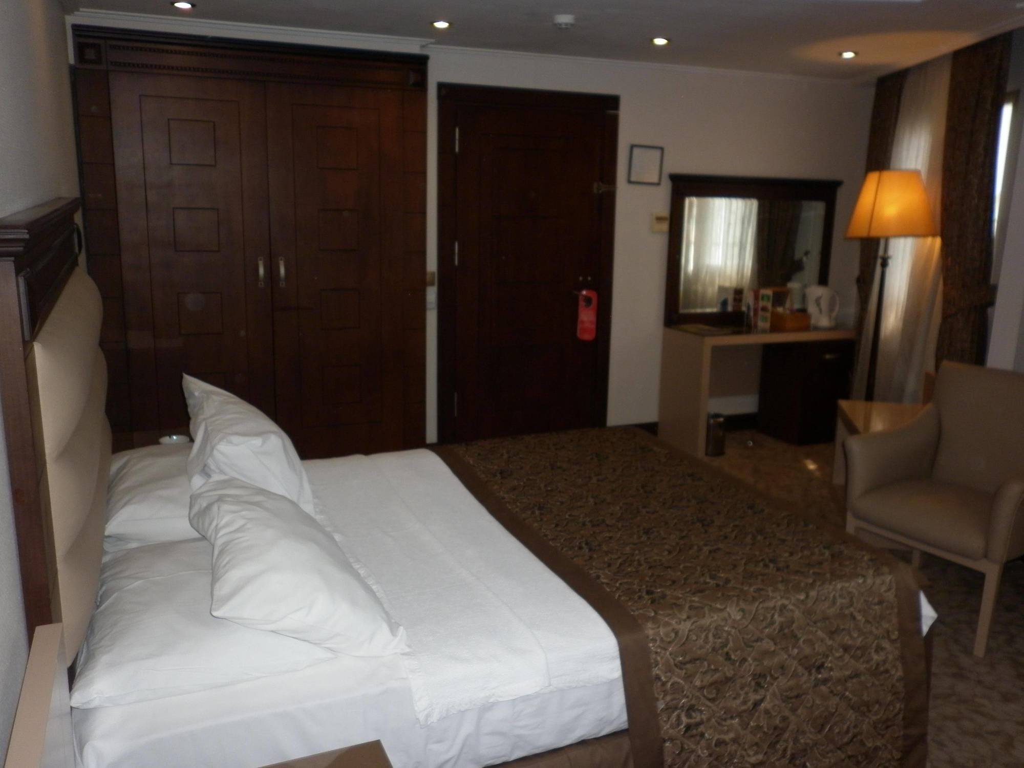 Çukurova Park Hotel Adana Extérieur photo